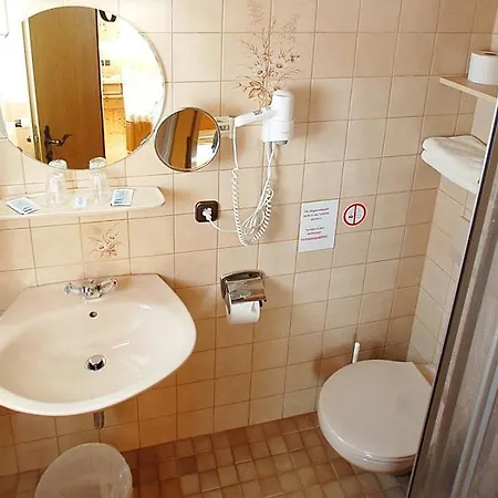 Almrosn, Friedrichsruh Und Hollereben