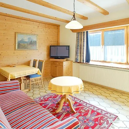 Apartment Almrosn, Friedrichsruh Und Hollereben